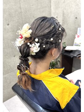 コティ(Kotii) シンプルだけど華やか×編みおろしヘアアレンジ