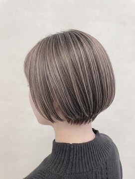 アース 上本町店(HAIR&MAKE EARTH) 白髪ぼかし×美髪ショートボブ◎透明感グレージュ