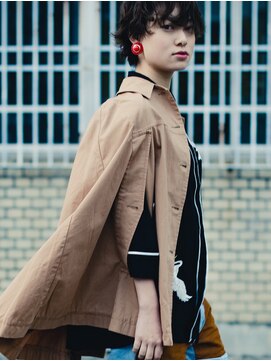 ミト(mito) マッシュウルフ×風になびくマント