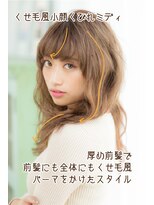 グラムビューティー 足利(gram beauty)&nbsp;*gram足利*…厚めバングで可愛さアップ♪くせ毛風小顔ミディ