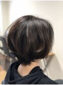 ステップボーンカット 小顔補正立体カット ショート