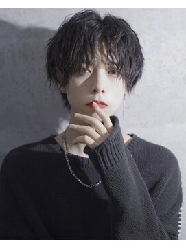 シン(syn) 縦落ちスパイラル　パーマ　センターパート