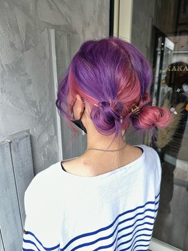 カカフロントオブザミラー(KaKa front of the mirror) 可愛いデザインカラー