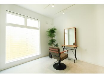 STORY　大人の女性のヘアサロン