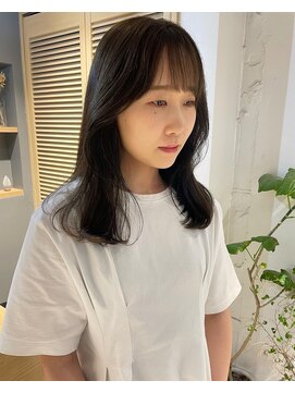 コフィー バイ メルト 吉祥寺(cofy by melt) 【松本咲花】ブリーチなしオリーブベージュ/顔まわりカット/韓国