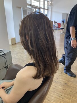 コワファースト 別府 ベージュブラウン×ハイライト