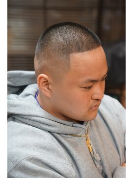 バーバーショップノア(BARBERSHOP NOR) BUZZ