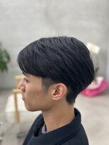 レヴィア(REVIA)&nbsp;メンズカットツーブロック刈り上げマッシュ七三