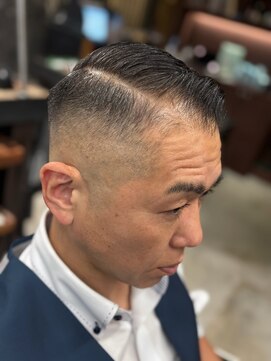 フォーコーナーズカットショップスリーセント 栄(FourCornersCutShop 3/cent) サイドパート