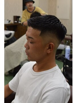 ラフカッターズZ 町田店 フェザーアップ【町田/理容室/床屋/顔剃り/シェービング】