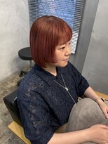 シー(Ciii)&nbsp;Stylist イケダ>>ピンクオレンジ×ステップボブ
