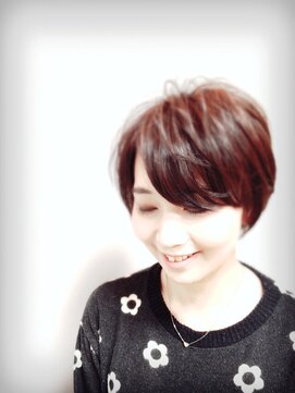 エモーション 大人かわいいフェミニンショート