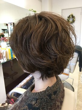 ヘアメイク ミラー(Hair Make MIRROR) ゆるふわショート