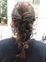 コアフィールフィス(COIFFURE fils)&nbsp;【見附・今町】編みおろしアレンジ 結婚式 二次会 ヘアセット