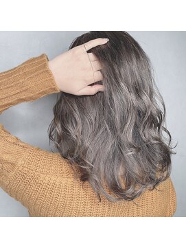 ワット 新宿店 【W-ワット-新宿店 担当田辺貴裕】ゆる可愛グレージュスタイル☆