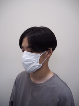 ヘアークラブ セシカ 前下がりセンター分け