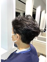 ステア ケース(stair case)&nbsp;ミセス／ショートカット／ツーブロック/ナチュラルパーマ