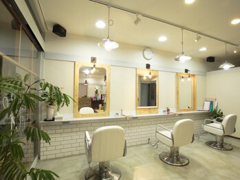 ヘアーサロン コア(Koa)の写真/《春日井》満足度の高いクチコミ多数♪【hairsalon Koa】。西海岸をイメージした爽やかな温かい雰囲気☆