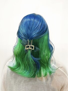 ホワイト 梅田(white) ＊悪魔デザイン＊ブルー×グリーン