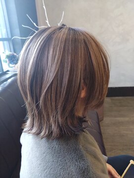 ヘアケアゲート(hair care Gate) ウルフミディ×グレージュハイライト