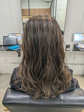 ナンバースリー 溝の口店(Number Three) 白髪×ハイライト