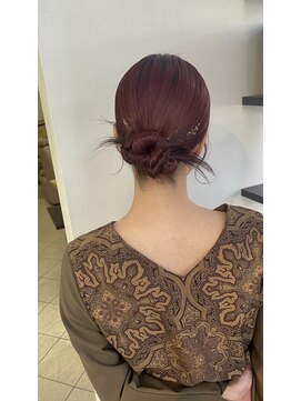 コレットヘア(Colette hair) カチモリ／タイトアレンジ／お呼ばれヘア