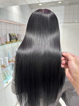 ロンドルーチェ 心斎橋(Lond luce) ダークアッシュ/ミディアムレイヤーカット［髪質改善/縮毛矯正］