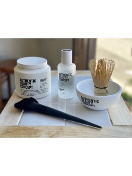 ミネラルクレイで美髪チャージ！心地よいマッサージで頭も体も癒される、極上のヘッドスパをご提供します。