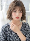 グレーベージュ前下がり小顔ボブ前髪パーマh4越谷20代30代40代