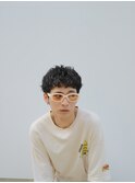 ラフな質感の無造作パーマ×スパイキーショートスタイル