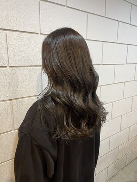 アルゴ 茅ヶ崎(ARUGO) 暗めカラーレイヤーカット/ハイライトカラー/デザインカラー