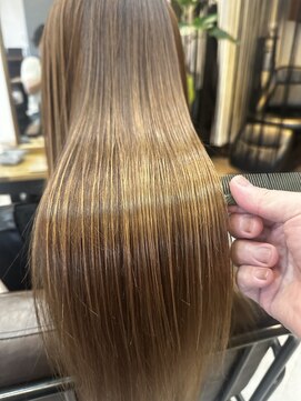 ロンド(Le Rond) 髪質改善トリートメント/ナチュラルブラウン/オリーブグレー UP