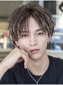 原宿緩めツイストスパイラルパーマハイライトカラーツーブロック