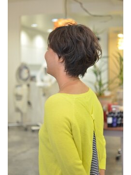 ボーイフレンド (Boyfriend) 綺麗さと優しさのショート。