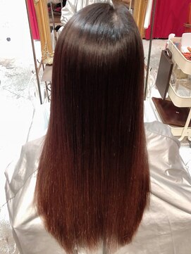 大嶋直樹の美容室 表参道 高難易度縮毛矯正=手で乾かしただけです。本当です。