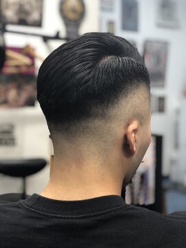 バーバーショップ エイチツー(BARBERSHOP H2) フェードカット
