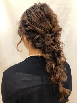 ネオリーブ シュシュ 神保町店(Neolive susu) 編み下ろし謝恩会ヘア