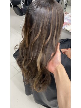 アライブ キチジョウジ(ALIVE Kichijoji) 夏なイメチェンフォギーベージュハイライト