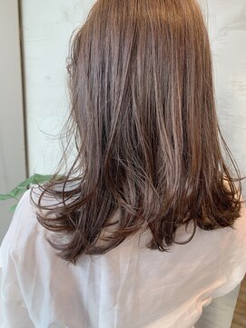 ウルビー(ulbee) 【ulbee/大分/大手町】ワンレンに飽きたら重ためレイヤー◎