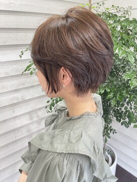 オーロ(ORO) イメチェンしたい方におススメの丸みショート