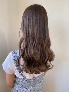 カルフール オハナ せんげん台西口店(Carrefour OHANA) イルミナカラー/ナチュラルブラウン/トリートメント/ヘアカット