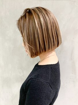 アイティー バイ アルバム 浦和店(IT by ALBUM) ハイライトボブ_外ハネボブアッシュブラウンネオウルフ_ba280232