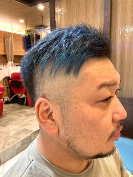 アウラニヘアーリゾート(AULANI Hair Resort) 夏色ブルーカラー