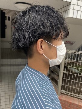 クオル 立川(QOL) ツイストパーマツイストスパイラルパーマツーブロック刈り上げ