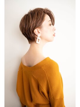 ムーア(MUA) ハンサムショート