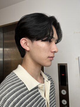 エクリ 麻布十番(equri) ニュアンスパーマセンターパート