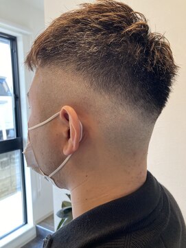 ライズ(RISE) フェードカット