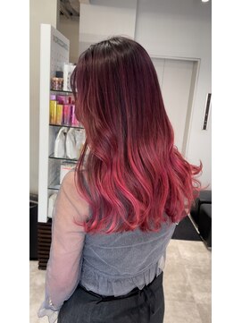 アヴァンス 京橋店(AVANCE) キュートさのあるピンクバレイヤージュ