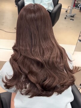 ペレ 栄 アネックス(PELE栄ANNEX) 暗髪/ツヤ髪/韓国/レイヤーカット/前髪カット/トリートメント/栄