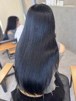 イリ 大阪(ili)&nbsp;ハイライトカラーミルクティーベージュレイヤーカット